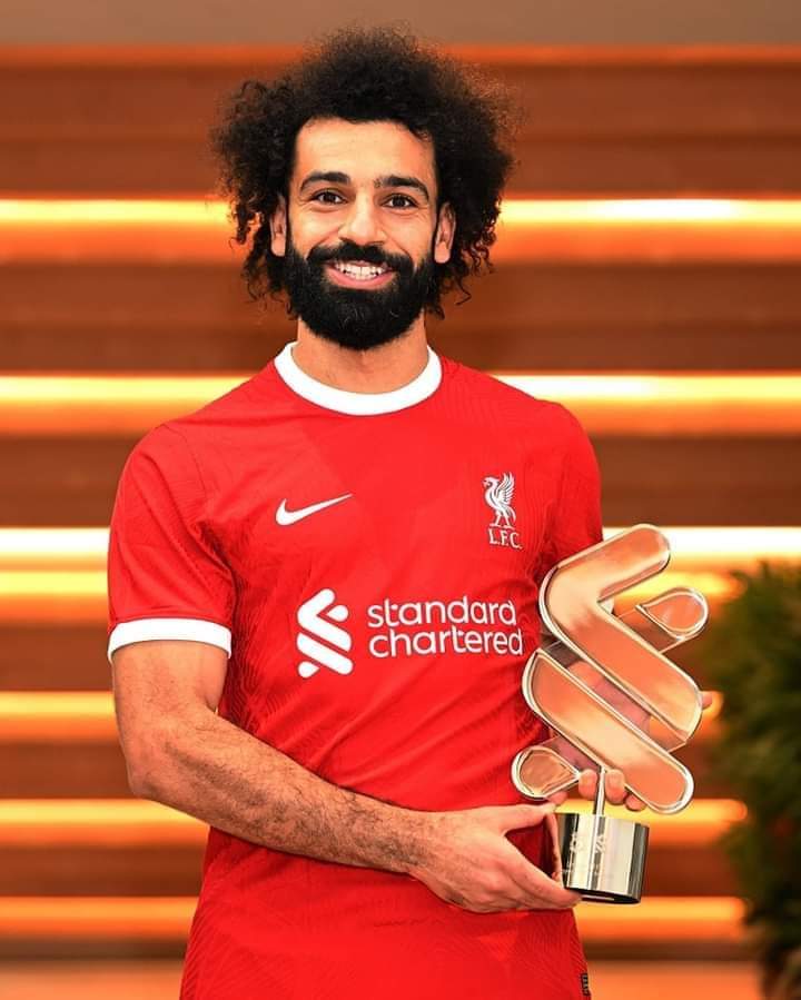 engazatmasr2020's tweet photo. مسك ختام 2023 بجائزة جديدة 👑

محمد صلاح ضمن فريق العام في البريميرليج.. واختياره أفضل لاعب في الدور الأول للبطولة الإنجليزية 😍.. https://t.co/vvW7bEKUmO