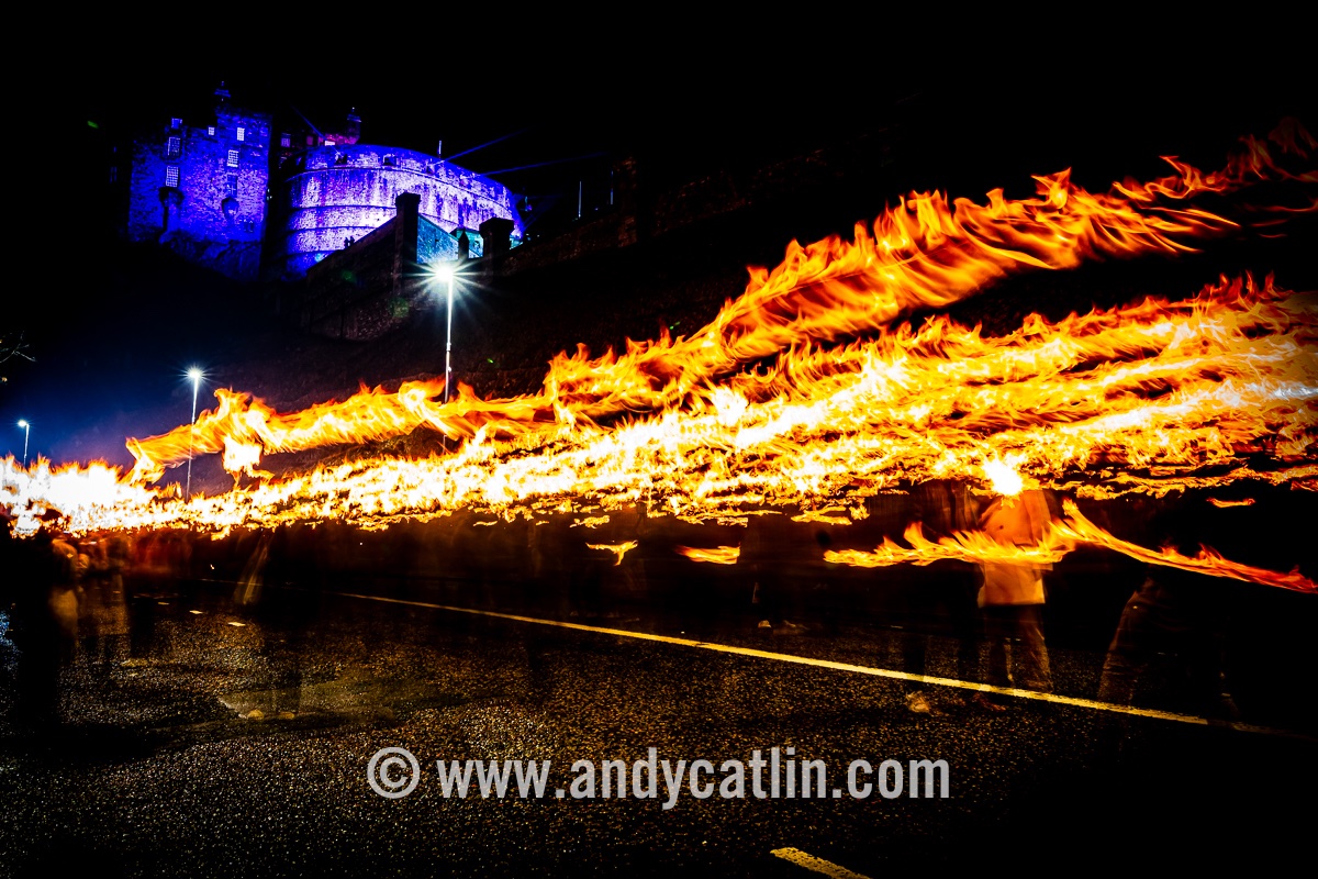 All the fun tonight capturing @edhogmanay Torchlight Procession as it gave @edinburghcastle the fire moat we think it needs.