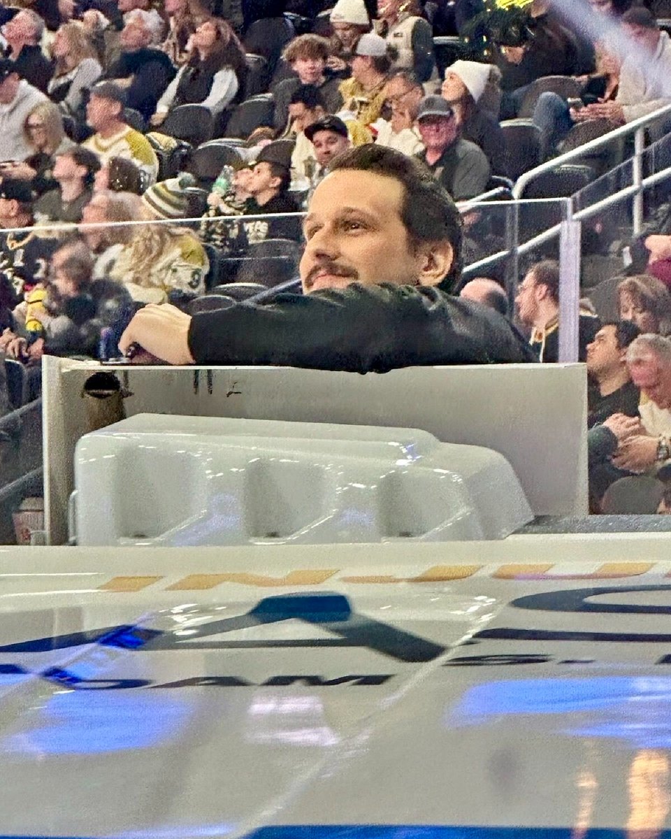 AdamSKutner's tweet photo. Cam, a local paramedic &amp; one of the first on the scene at the recent events at UNLV, was nominated to win 2 tickets &amp; a Zamboni ride at last night's VGK game.

Cam, thank you for all that you do in our community, and we hope you enjoyed your Knight out!

#VegasBorn #GoKnightsGo https://t.co/Lg3T6elzSl