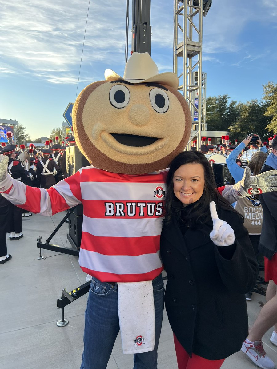 Stephsberry1's tweet photo. Let’s Go Bucks!!!!❤️🏈 #gobucks #LikeNoOther https://t.co/QTbNtQ2rCD