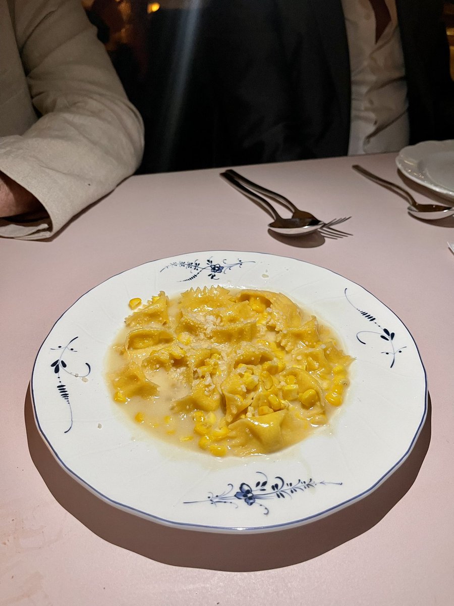 My list of the best restaurants in LA (that I ate at in 2023)

1. Morihiro
2. Kato
3. Dunsmoor
4. Funke
5. Bavel
6. chi Spacca
7. Sonagi
8. Antico Nuovo
9. Found Oyster
10. Bistro Na’s