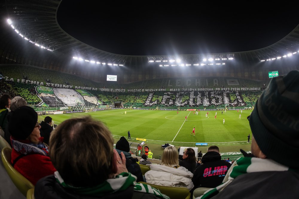 adamkiedrowski_'s tweet photo. Frekwencja @LechiaGdanskSA podczas rundy jesiennej @_1liga_ 🏟️👇
#LGDMOT - 7998
#LGDZNI - 8941
#LGDPOD - 7136
#LGDKAT - 1171
#LGDGKŁ - 6383
#LGDSTA - 5579
#LGDWIS - 12 007
#LGDMIE - 4769
#LGDCHR - 4350
Daje to średnio 6481 kibiców na mecz. 👥
Mocno średni wynik... 🙄 https://t.co/ByCcWXMNtx