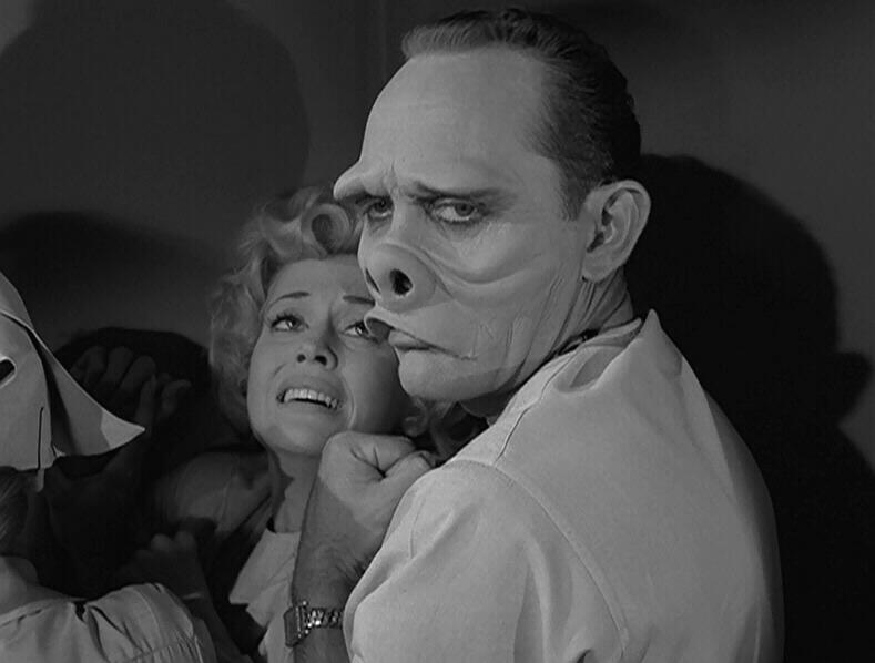 William D. Gordon, "George" in "Nervous Man in a $4 Room" also played the doctor (under lots of makeup!) in "Eye of the Beholder."

#TwilightZoneMarathon