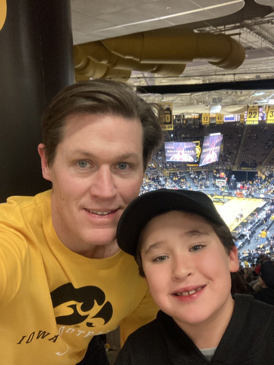 GregGerling1's tweet photo. Back home from Virginia. Go Hawks! #fightforiowa https://t.co/mrwqE2VZNS