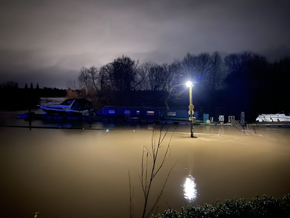 Jon Hoskins (@cyclinggm) on Twitter photo 2nd Water incident tonight, crews called to reports of person in the river at Bishopthorpe.
York, Selby, Acomb appliances attended
All persons were located safely
Supported by <a href="/NYorksPolice/">North Yorkshire Police</a> & <a href="/yorkrescueboat/">York Rescue Boat</a> 2nd Water incident tonight, crews called to reports of person in the river at Bishopthorpe.
York, Selby, Acomb appliances attended
All persons were located safely
Supported by <a href="/NYorksPolice/">North Yorkshire Police</a> & <a href="/yorkrescueboat/">York Rescue Boat</a>