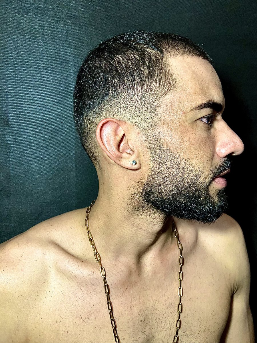 obarbeirojhow's tweet photo. Qual vcs preferem nevou ❄️da um Rt , ou natural na 📏 da um ❤️💈?
#degrade #lowFade #masculinity https://t.co/PWlVN87EUs