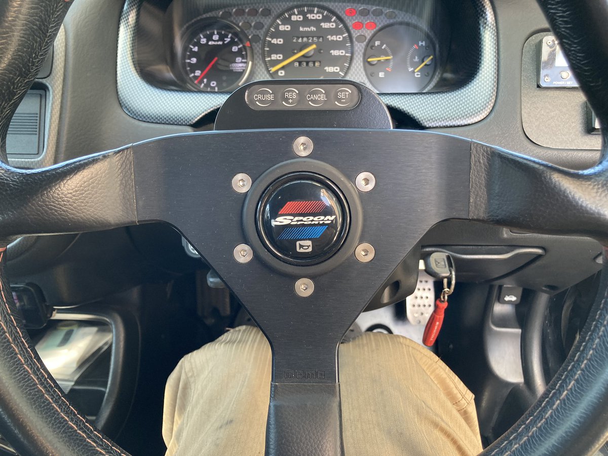 takechi035's tweet image. EK9シビックにクルコンつけた！
シグマテックさんのスイッチを使わせてもらい、プレートは中華CNCフライスで自作。
LINKにアナログ入力して動作オッケー😙

#SIGMATEC 
@sigg_021