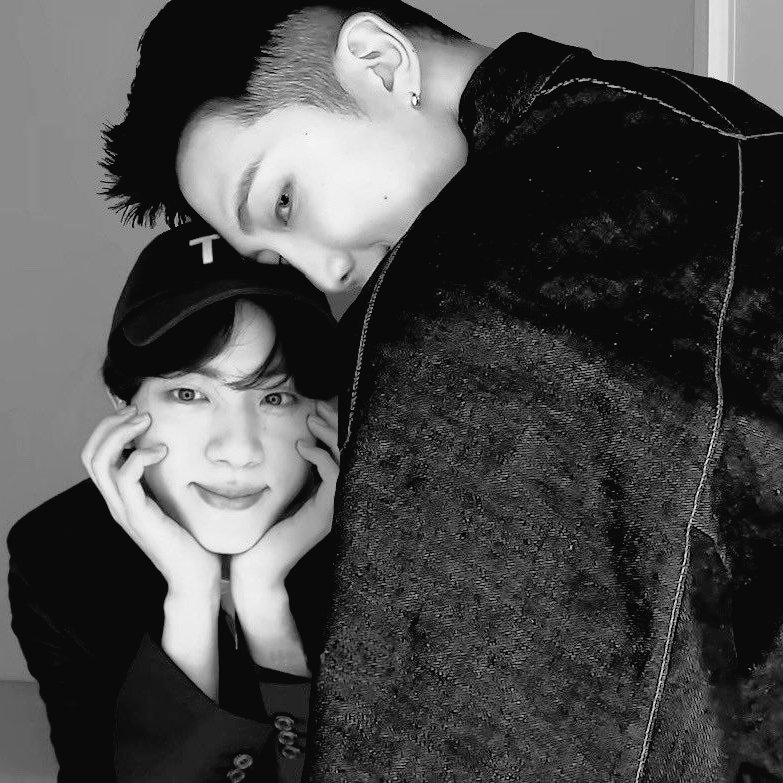 jinjoonierkives's tweet image. fic thread 💭
- mostly not suitable for general audiences.
- read at your own risk.
- most of them are from AO3.