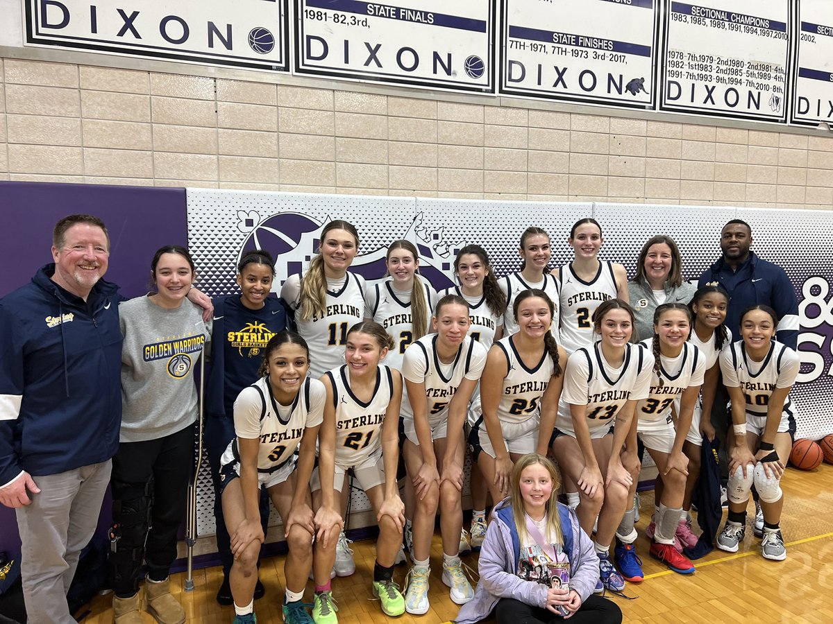 3rd place! Proud of this group & looking forward to heading into the New Year! 💙💛🏀