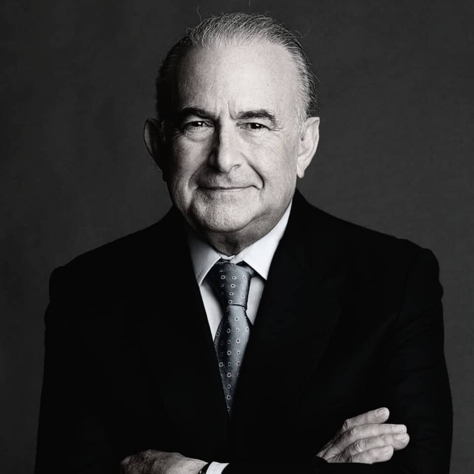 JAVIERBERTUCCI's tweet photo. Lamento profundamente el fallecimiento de Gustavo Cisneros. Fue un hombre visionario y emprendedor que dejó un legado imborrable en el mundo empresarial venezolano. Mis condolencias a su familia y amigos. https://t.co/a1r1AOYuYq