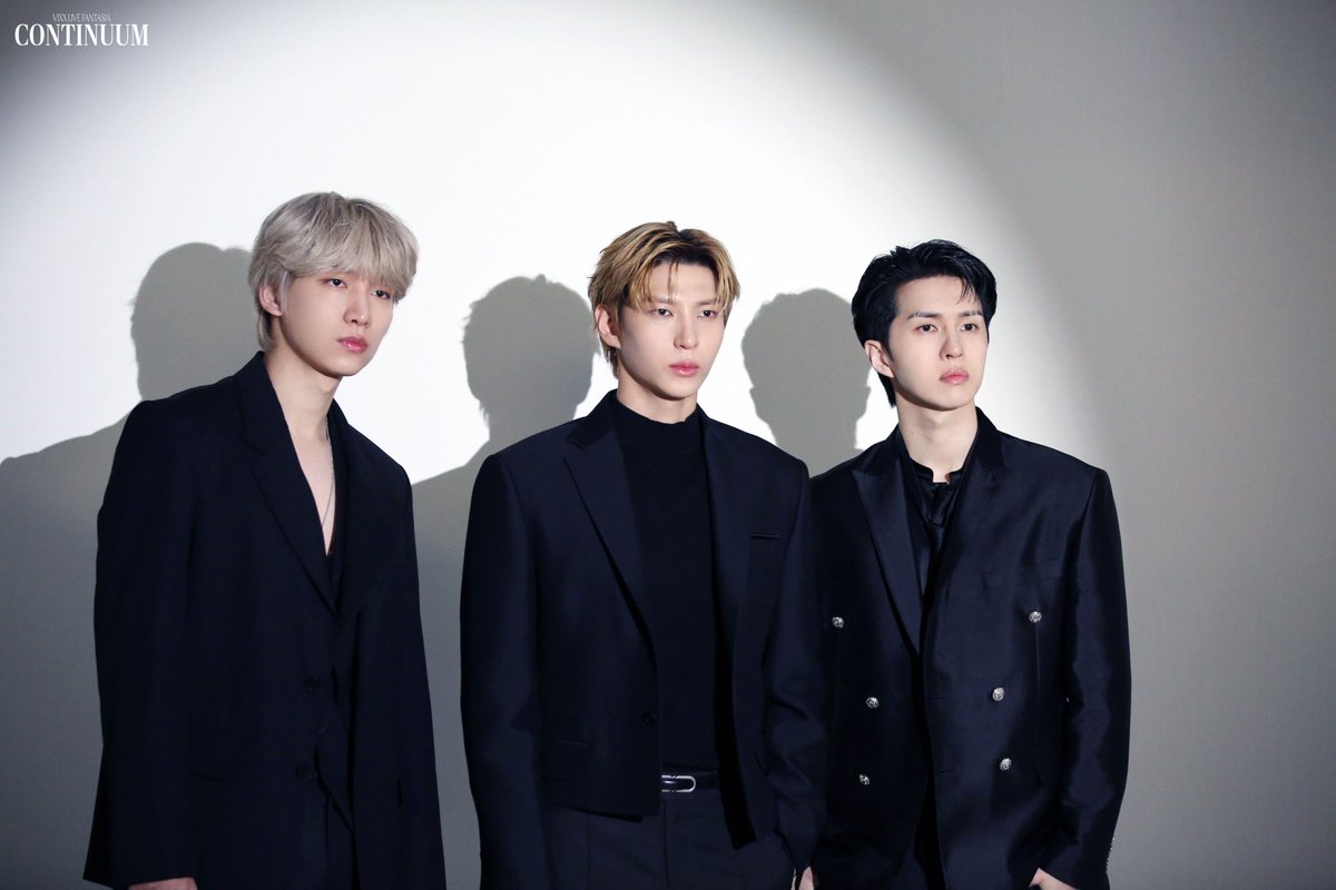 choriphan's tweet photo. we are almost done with 2023 and i still can't believe we actually experienced a vixx comeback after so long like IT ACTUALLY HAPPENED https://t.co/9acoDNRlDQ