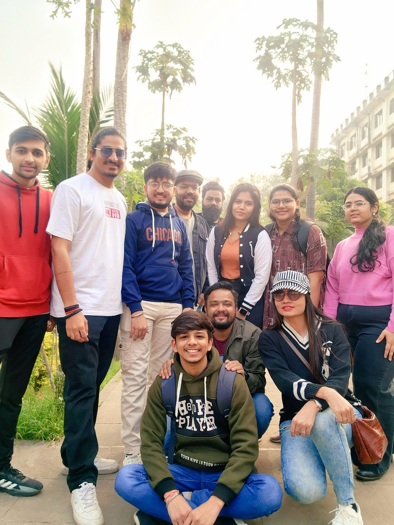 Writer_Rachna's tweet photo. Wrapping up the year with my digital squad and an epic Ahmedabad heritage walk! 🏰 

Last Saturday vibes, creating memories and soaking in the cultural brilliance of #Ahmedabad. 

Cheers to a year well-spent! 🥂

Thank you @AmitHPanchal

#HeritageSaturday #Farewell2023 https://t.co/UdJBRNKAPj