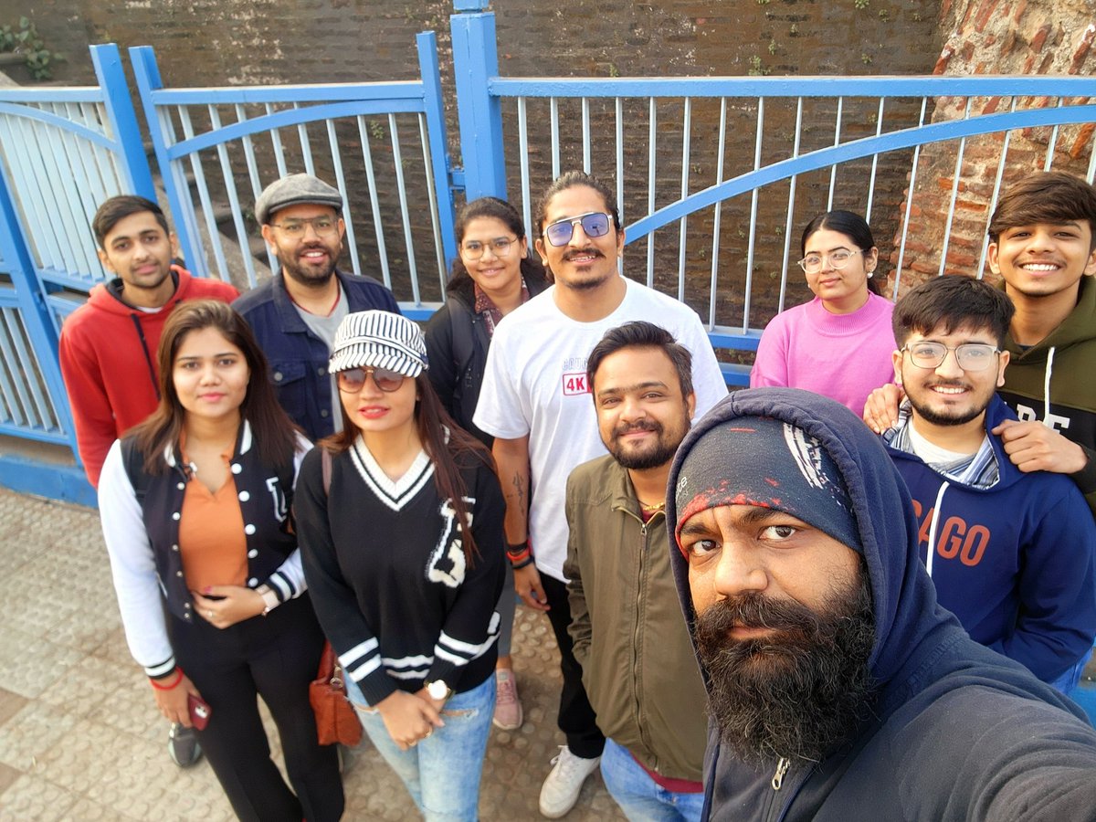 Writer_Rachna's tweet photo. Wrapping up the year with my digital squad and an epic Ahmedabad heritage walk! 🏰 

Last Saturday vibes, creating memories and soaking in the cultural brilliance of #Ahmedabad. 

Cheers to a year well-spent! 🥂

Thank you @AmitHPanchal

#HeritageSaturday #Farewell2023 https://t.co/UdJBRNKAPj
