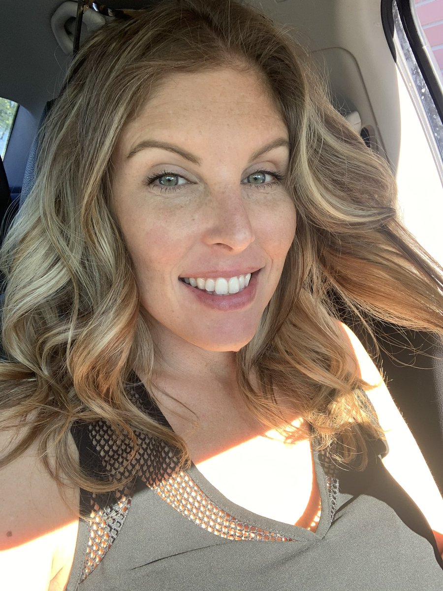 PinkySplashXO's tweet photo. #newyearnewme #bullshit #newyearsameme #iliketoparty #letsplay #of #onlyfansbabe #onlyfanscreator #spicy #feisty #spicyaccount https://t.co/TUsGBRacW2