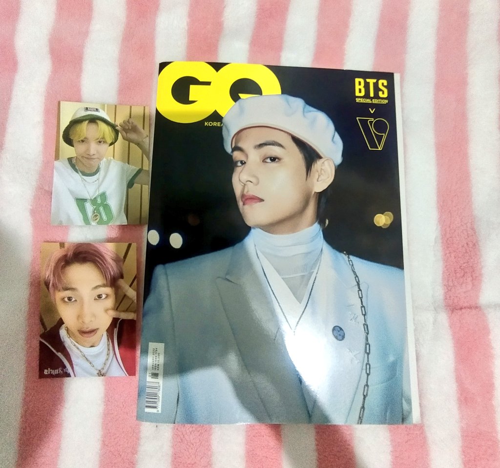 KStanShopPH's tweet photo. WTS LFB PH BTS ONHAND❗❗❗

GQ KOREA MAGAZINE V COVER
+ FREE BTS BUTTER CARDIGAN POB PCS

SET: 300.00 😊

-TAEHYUNG
-RM
-JHOPE

📌 ready to ship
📌 gcash payment 
📌 mine or dm us to avail

#KStanShopOnhands

wts lfb ph onhand bts sale butter https://t.co/O9rXY5J6L8