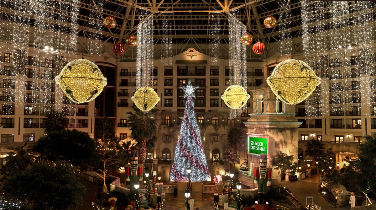 We’re sure going to miss this view!

Only one day left to experience Lone Star Christmas before it ends on December 31st. Hurry over to the Texan and take-in all the Holiday magic!

#SoMuchChristmas #GaylordTexan #GrapevineTX