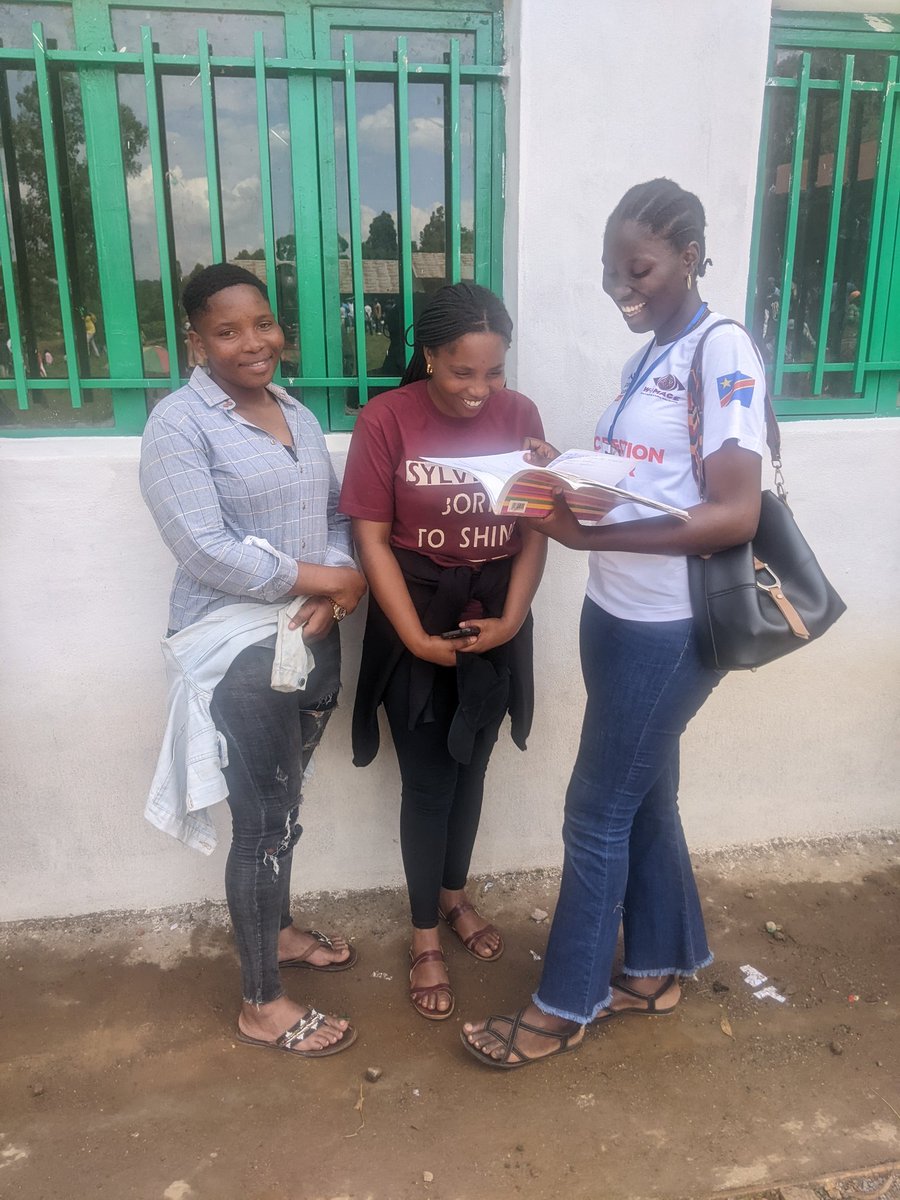 MoniqueNeema's tweet photo. L'observation électorale en RDC :les élections n'ont pas été transparentes vu beaucoup des défaillances et contraintes observées au bureau de vote @election,@gnwp_gnwp ,@cenirdc ,@ywl_bangladesh https://t.co/9qpz5z26Wl