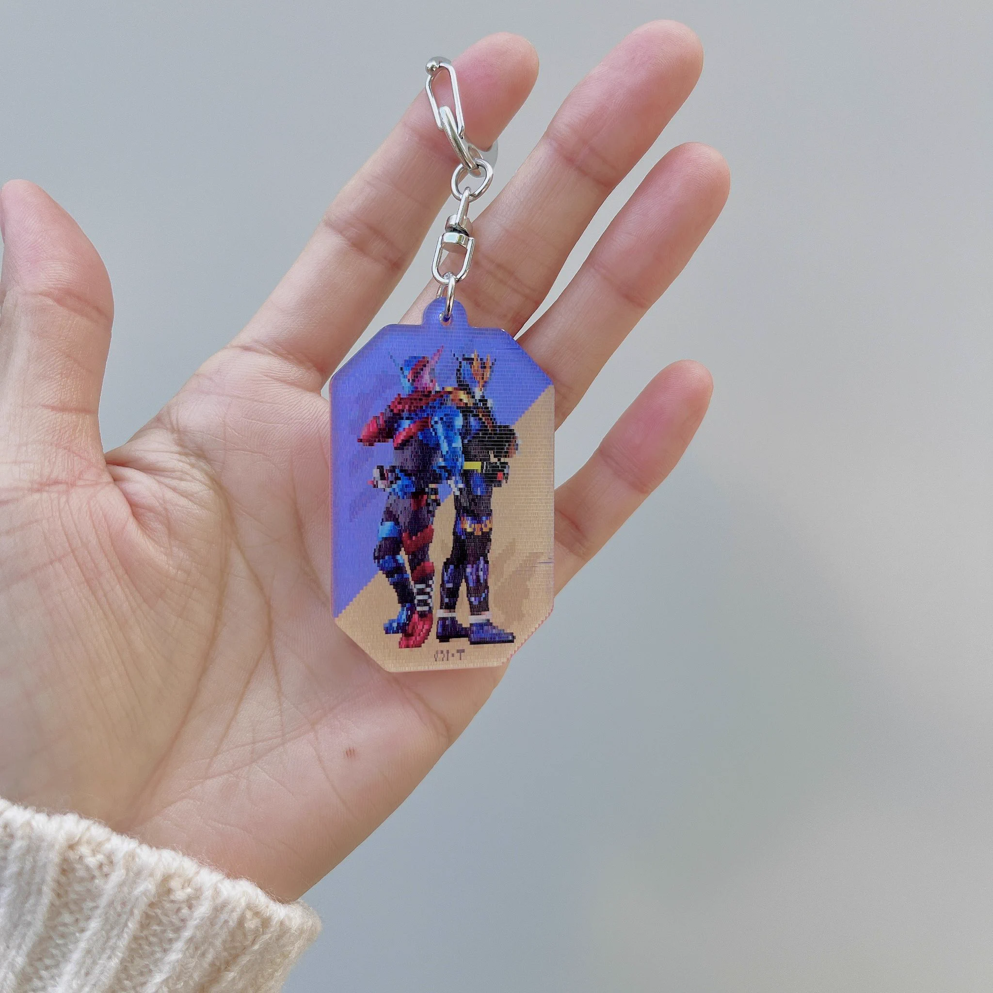 仮面ライダービルド　アクリルカラビナ２種セット 仮面ライダーストア on X: 