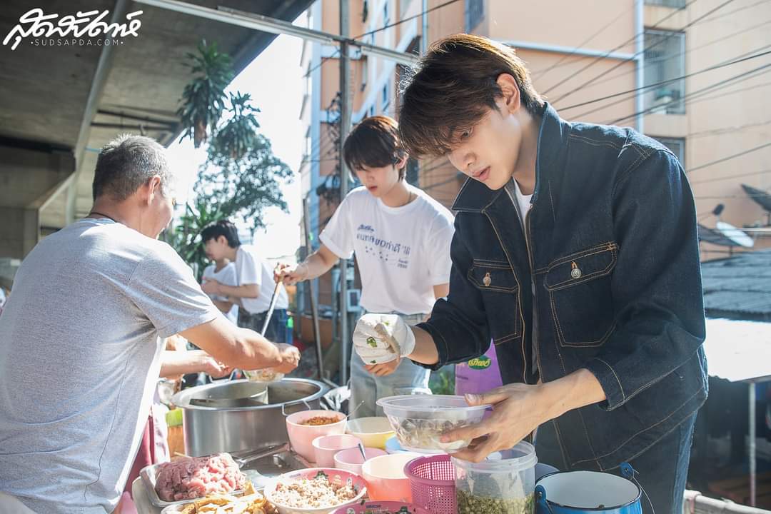 mimp_JD's tweet photo. @ChenRcj @dunknatachai
#จุงอาเชน #dunknatachai
#คนหล่อขอทำดีปี16 #HappyGiving #konlorhappygiving #sudsapdaxkonlor https://t.co/pZgqbeDImS
