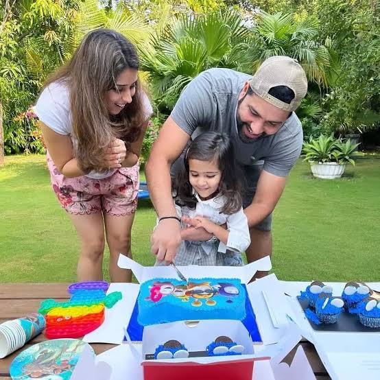 NishaRo45_'s tweet photo. Happiest Birthday to the cutest princess Sammy ❤️🤗 https://t.co/A2HSaF29wN
