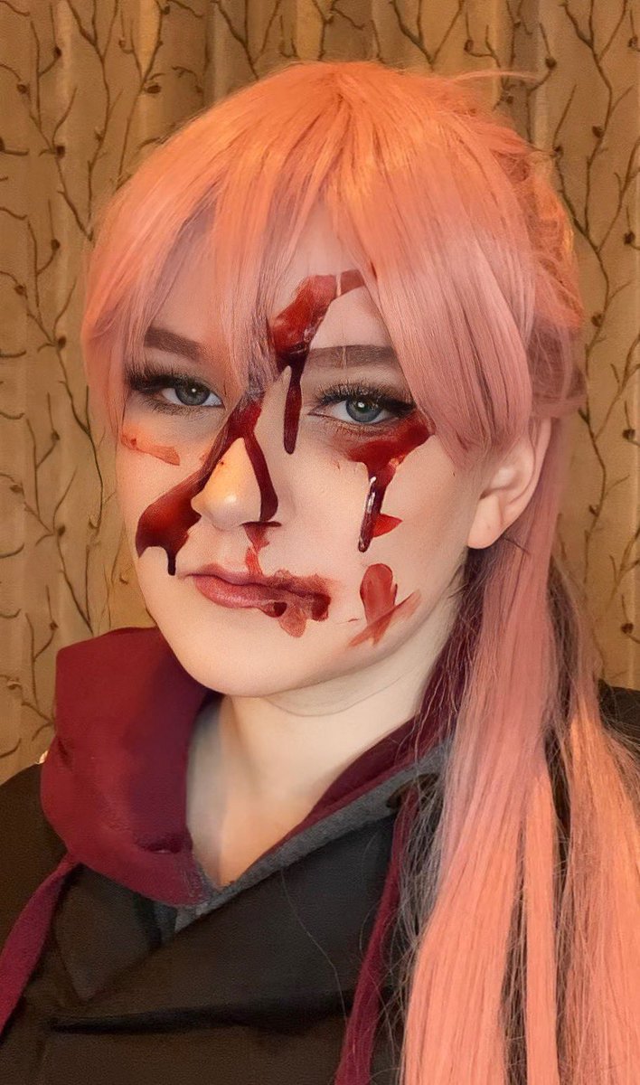 applepikee's tweet photo. Obligatory Yuuki/Adele reference but I’m very excited to catch up on jjk season 2 (and redo this cosplay with an actual costume and not two hoodies stacked on top of one another) https://t.co/9MlZ8xg9ur