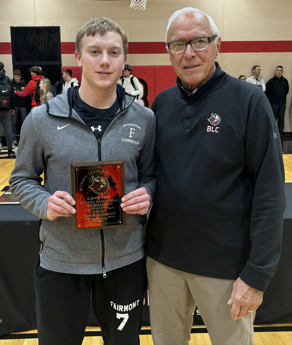 KwikTripHSBBall's tweet photo. 2023 @KwikTrip Holiday 🌲🎉Basketball Tournament @bethany 
All Tournament Team 🏀⛹️‍♂️ https://t.co/J4zqw1p4Fj