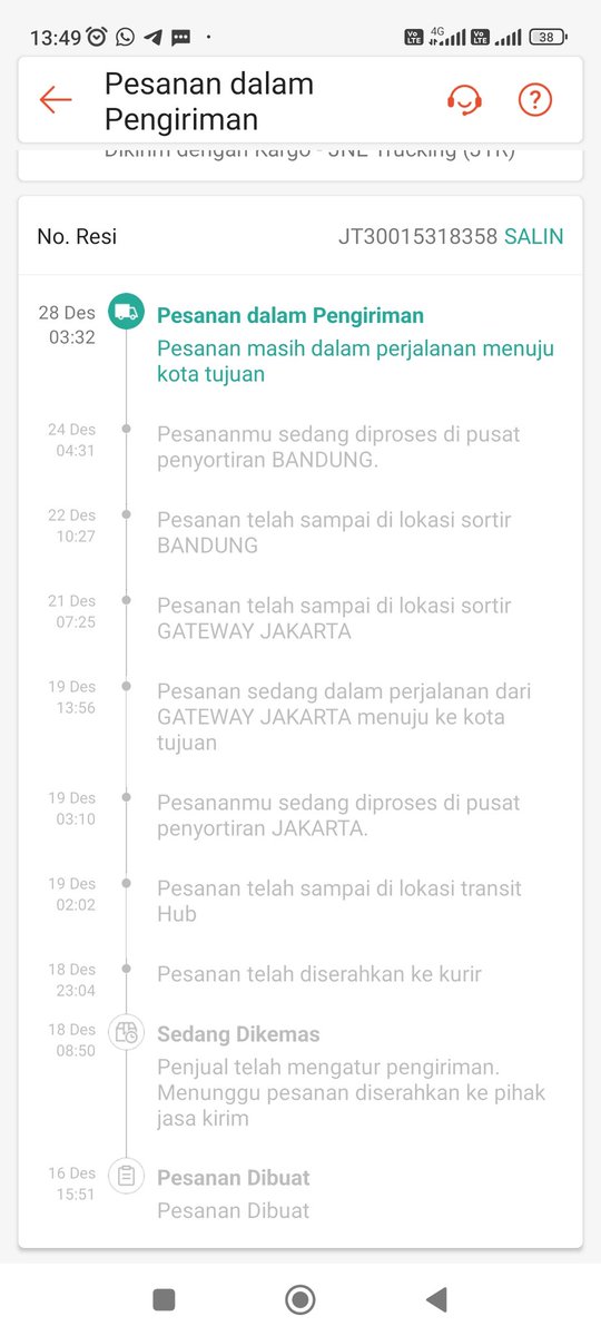 ietori's tweet photo. @JNECare ka tlg dibantu awb JT30015318358 , kirim tgl18 tp sampai skrg blm sampai. Sdgkan d web jne statusmya delivered, kacau sih https://t.co/67C43moXzU