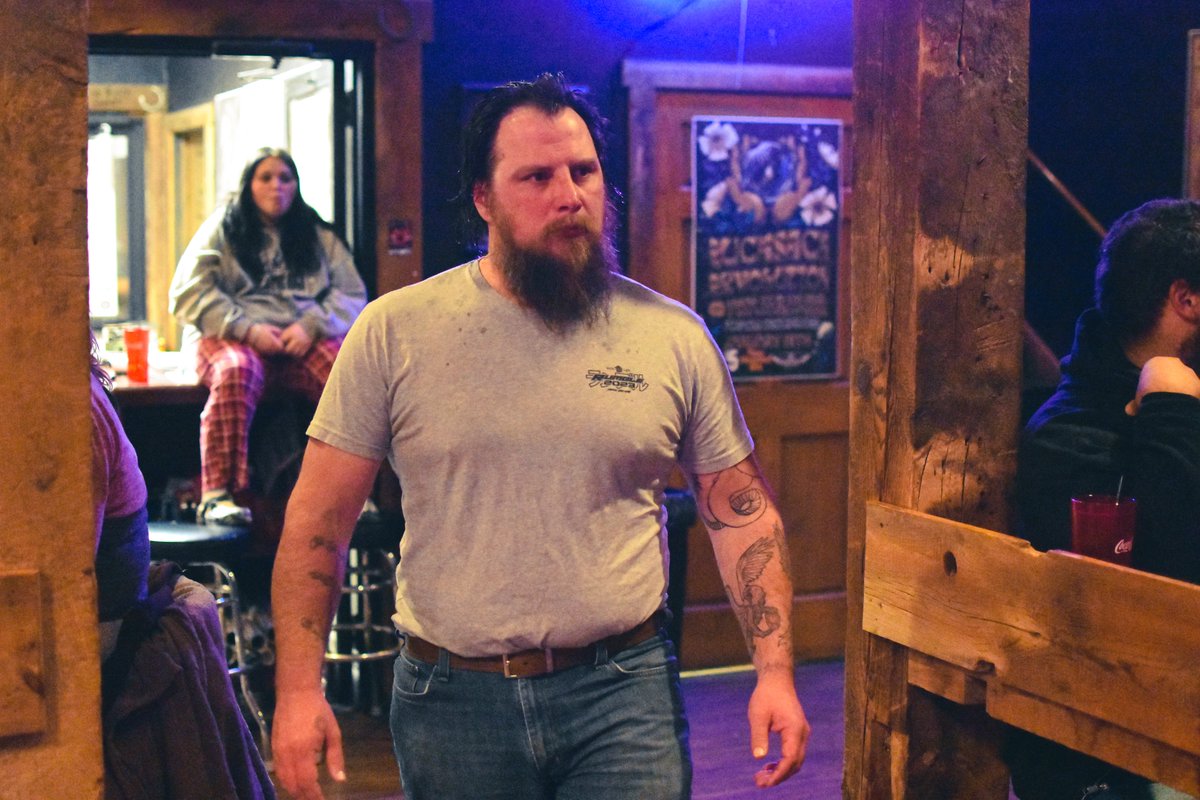 cdye56's tweet photo. Top 23 of 2023

The best and my favorite matches I was ringside for this year. 

#19 - @SCWPro Violent Night
Iowa City Street Fight
@Johnnywisdom8  vs @ChuckNbishes 

Just a good old fashioned, bloody bar room brawl. https://t.co/WHxvF34M7C