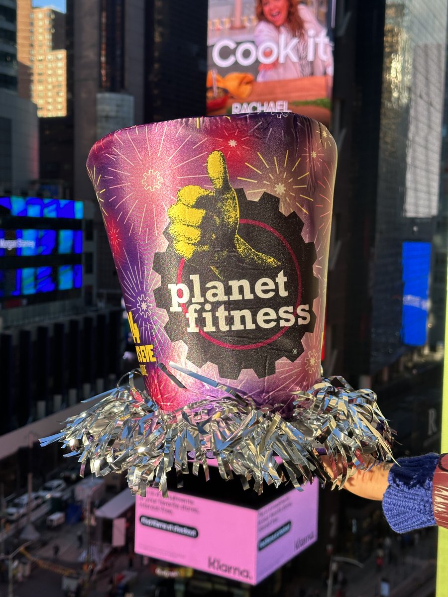 The perfect NYE accessory doesn't exi- <a href="/PlanetFitness/">Planet Fitness</a> I'm in love with my new hat for the big night 🪩🎩 #NewYearsEve #TimesSquare #BallDrop