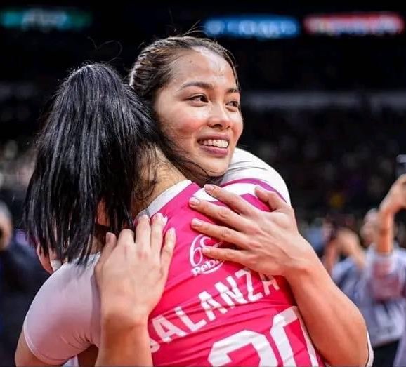 Choy1Lau's tweet photo. Ella is still strong woman. Dad is so freaking proud of her.

Pons’s victory on her PVL AFC pro debut 

Negrito stepped up and help the team to win.

Mafe Galanza’s pro league debut for CCS after one year few mos. she had limited playing time.

🥹🏆💘
📷aandomingo &amp; David John https://t.co/sHLSkBzelc