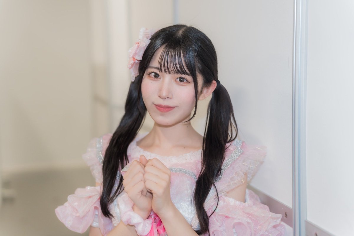 misaki__encore's tweet photo. 私にとってデビューライブとなったTHE ENCORE 2ndワンマンライブが終了したということで、リプ返企画します🪄
.
☑️このアカウントをフォロー
☑️このポストをリポスト&amp;いいね♡
.
で参加完了です！
締め切りは本日12月30日23:59まで！
たくさんお待ちしています🐰🎀 https://t.co/uAsNFHrwHG