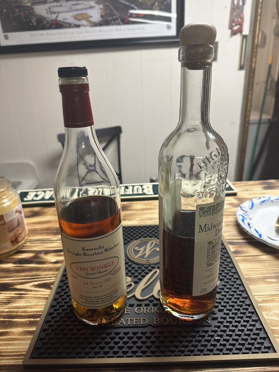 donaldb2986's tweet photo. I really need to pump the breaks on these amazing pours. #mwnd one of my absolute favorites, has been getting treated like I can go buy another off the shelf any day of the week. Why’s it gotta be so good!? 😩 #bourbon #bourbonismadefordrinking #bourbonismeanttobeshared https://t.co/D1dxVlfaEm