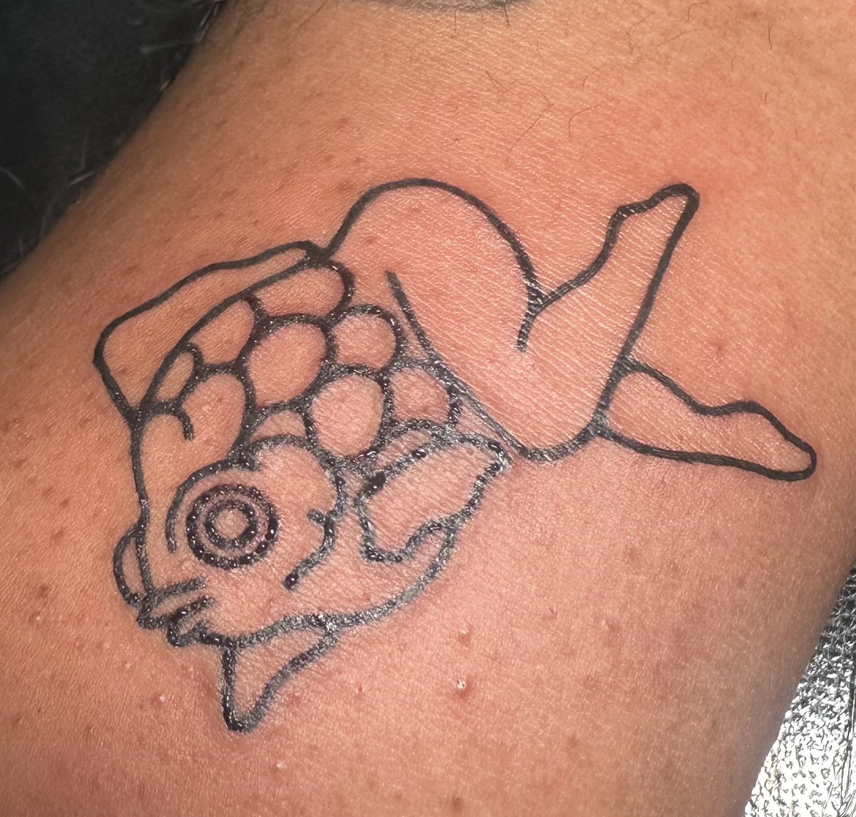 Pierre_Celly's tweet photo. Tattooโs 9 & 10 to finish out 2023. #reversemermaid #onepiece https://t.co/9oiaVJscVq