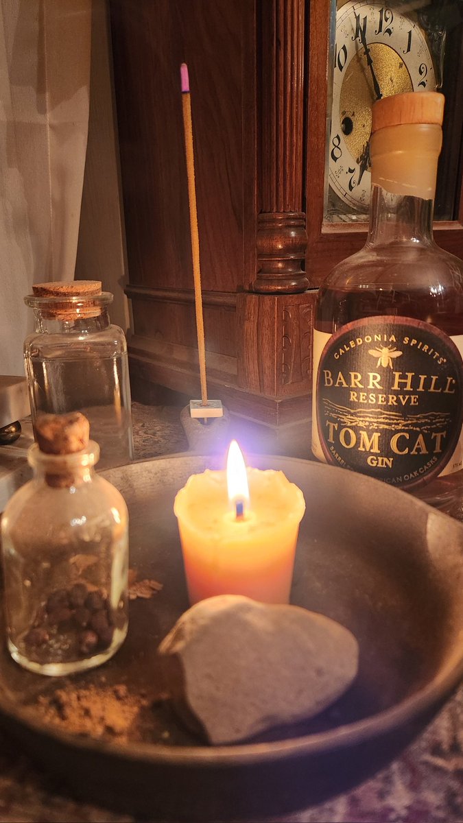 Cicero's Library tweet media