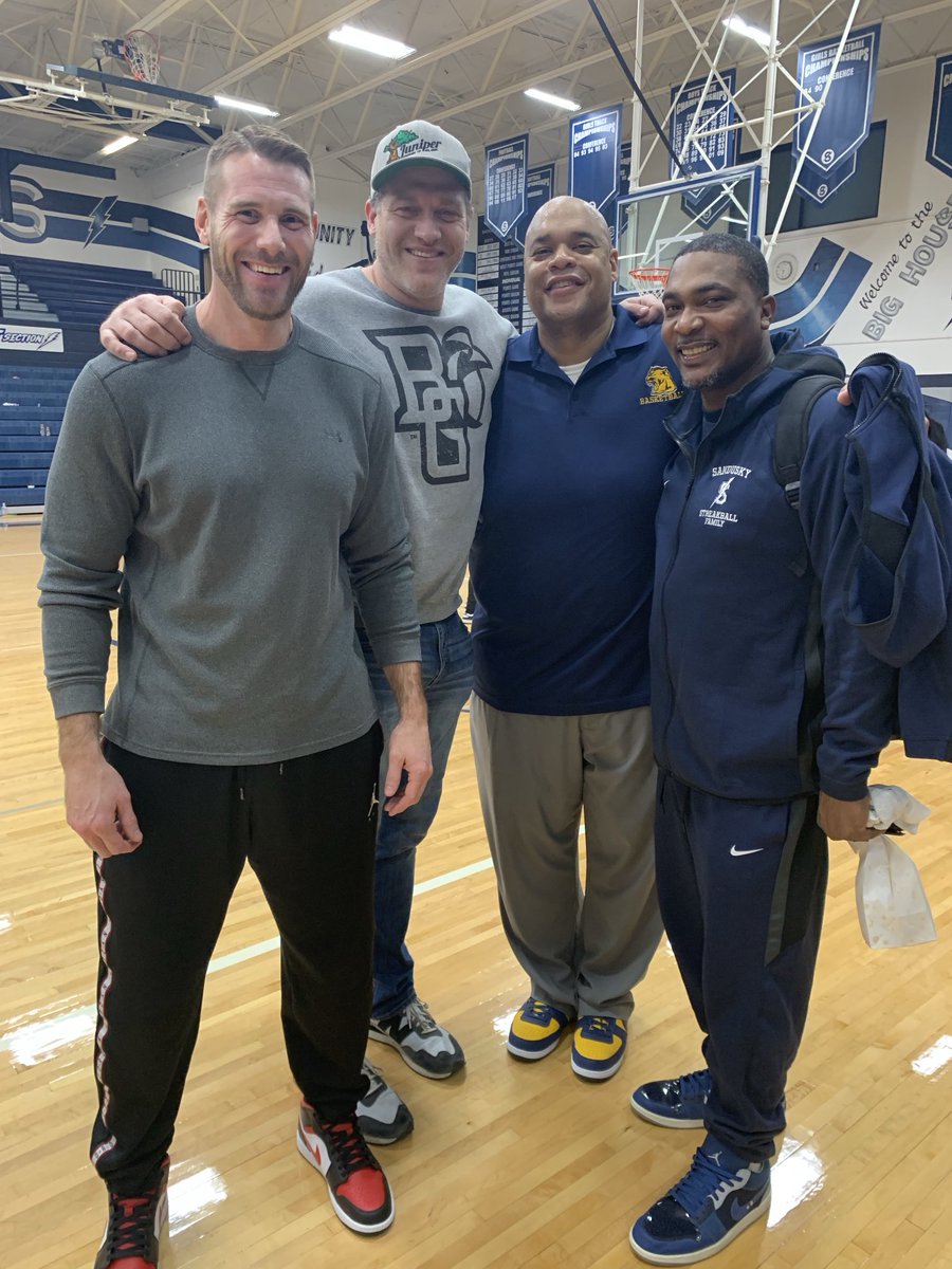 Kristi Contris tweet media