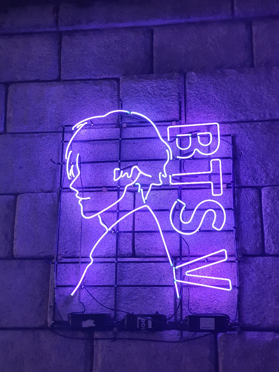 JLow1013's tweet photo. @design8511 #태태생일ᄎᄏ 
#태형아생일축하해 https://t.co/xE3xLTUTmz