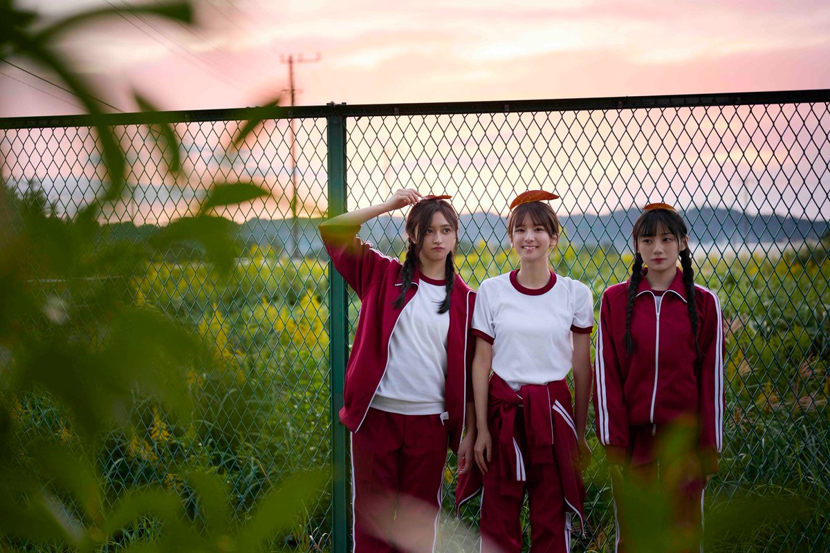 乃木坂46、5期生写真集は1st写真集をオマージュ ✨ 個性炸裂ジャージ姿