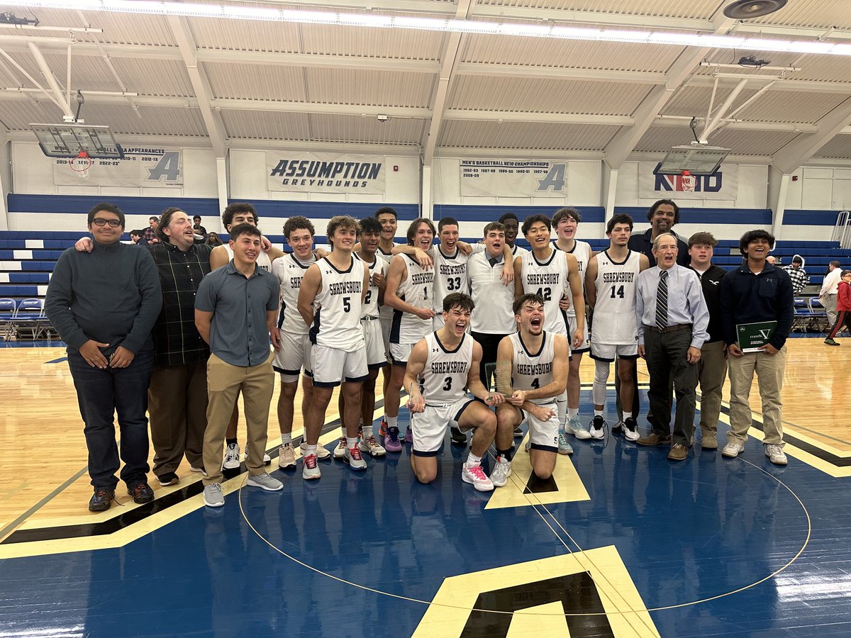 Rich Garven (@richgarventg) on Twitter photo Colonials gather after winning the Laska Yuletide Invitational for the first time <a href="/tgsports/">Worcester T&G Sports</a> <a href="/ColonialsAD/">Shrewsbury Athletics</a> Colonials gather after winning the Laska Yuletide Invitational for the first time <a href="/tgsports/">Worcester T&G Sports</a> <a href="/ColonialsAD/">Shrewsbury Athletics</a>