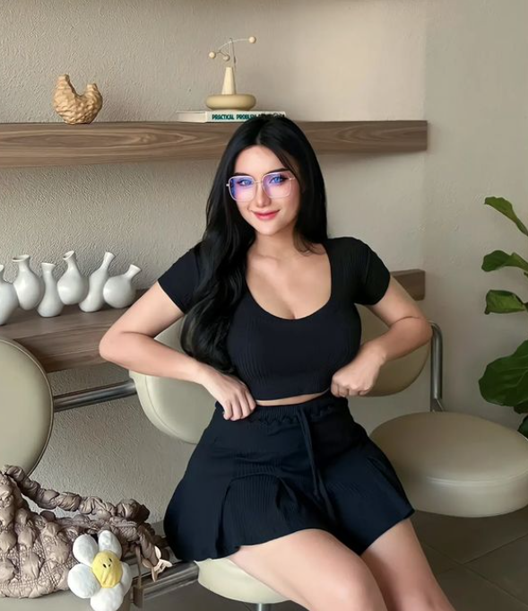 有个绿帽男友申请各位帅哥艹他女朋友，想的来