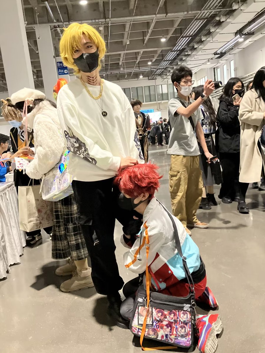 Losea_'s tweet photo. 今天cos叉叉来漫展玩！ https://t.co/oaNV9FA4NQ