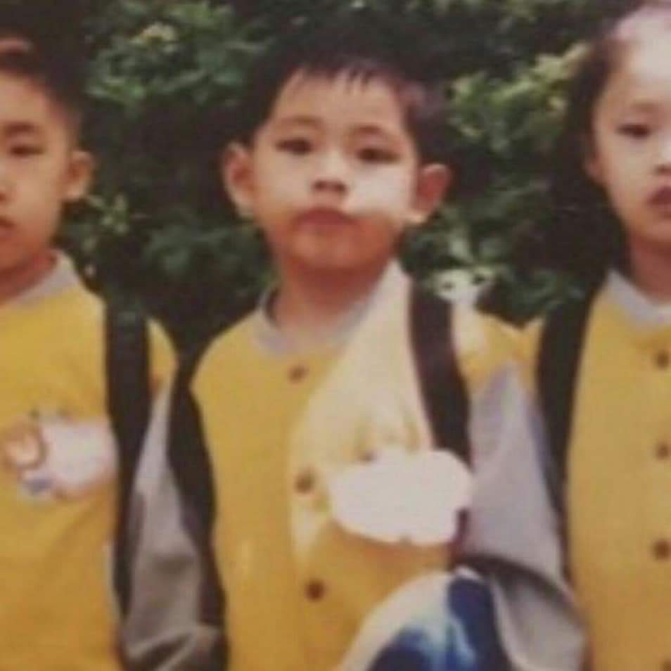 kimofthiin's tweet photo. #HappyBirthdayTaehyung
#LoveVAgainNAgain
#VTheOneAndOnly 
#HAPPYVDAY
🎂
#HappyVDay 
#HappyBirthdayTaehyung
#OurEternalArtistTaehyung
#BaritoneVoiceV
#OurWinterBearV https://t.co/0sNICVvy4z