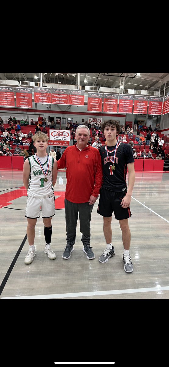 Braydon Hall (@braydonh13) on Twitter photo Player of the game. <a href="/big73miller/">Kevin Miller</a> <a href="/coachbflynn/">Brady Flynn</a> <a href="/CrunkdOutEnt/">C.O.E Films</a> <a href="/officialCBCMBB/">@CBCMBB</a> <a href="/_DrakeHenderson/">Drake Henderson</a> unsigned senior. Player of the game. <a href="/big73miller/">Kevin Miller</a> <a href="/coachbflynn/">Brady Flynn</a> <a href="/CrunkdOutEnt/">C.O.E Films</a> <a href="/officialCBCMBB/">@CBCMBB</a> <a href="/_DrakeHenderson/">Drake Henderson</a> unsigned senior.