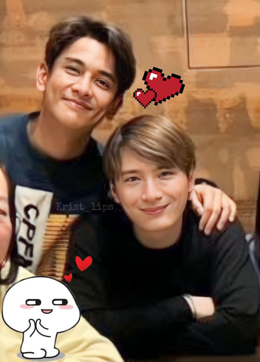 Krist_lips's tweet photo. Love me some KristGun content ☺🥰😘🎉..... 

#KristPerawat #GUNNAPAT #KristGun #กันคริส https://t.co/E3YNBMsnL4