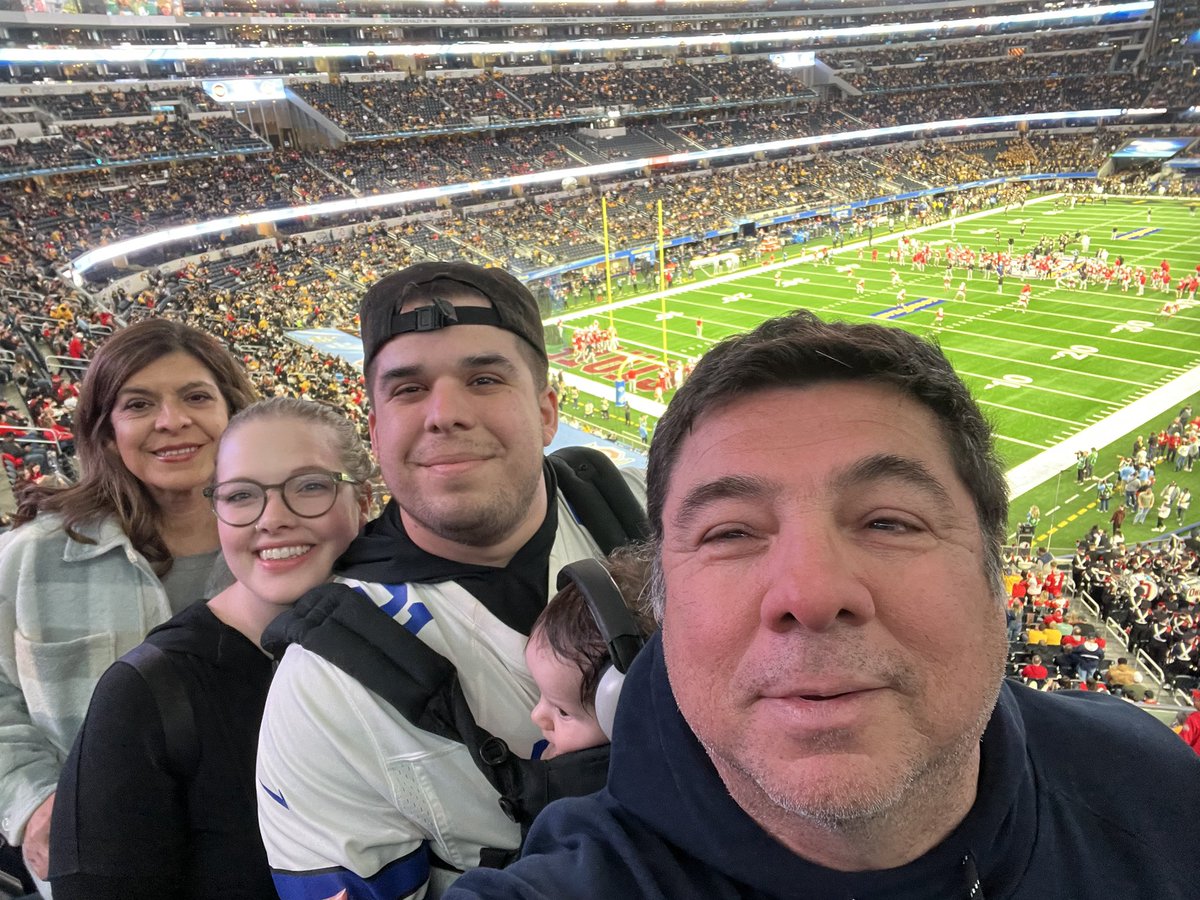 RoyCervant's tweet photo. Thanks @VetTix #LikeNoOther https://t.co/6AdRl66er7