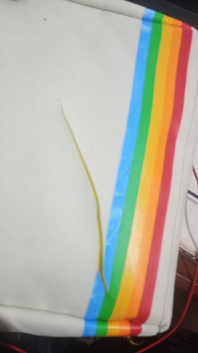 matheuseunyong's tweet image. Olá meu caros dessa rede social, vou-vos contar um rolê tenso que me ocorrera em casa.
Vejam as imagens: