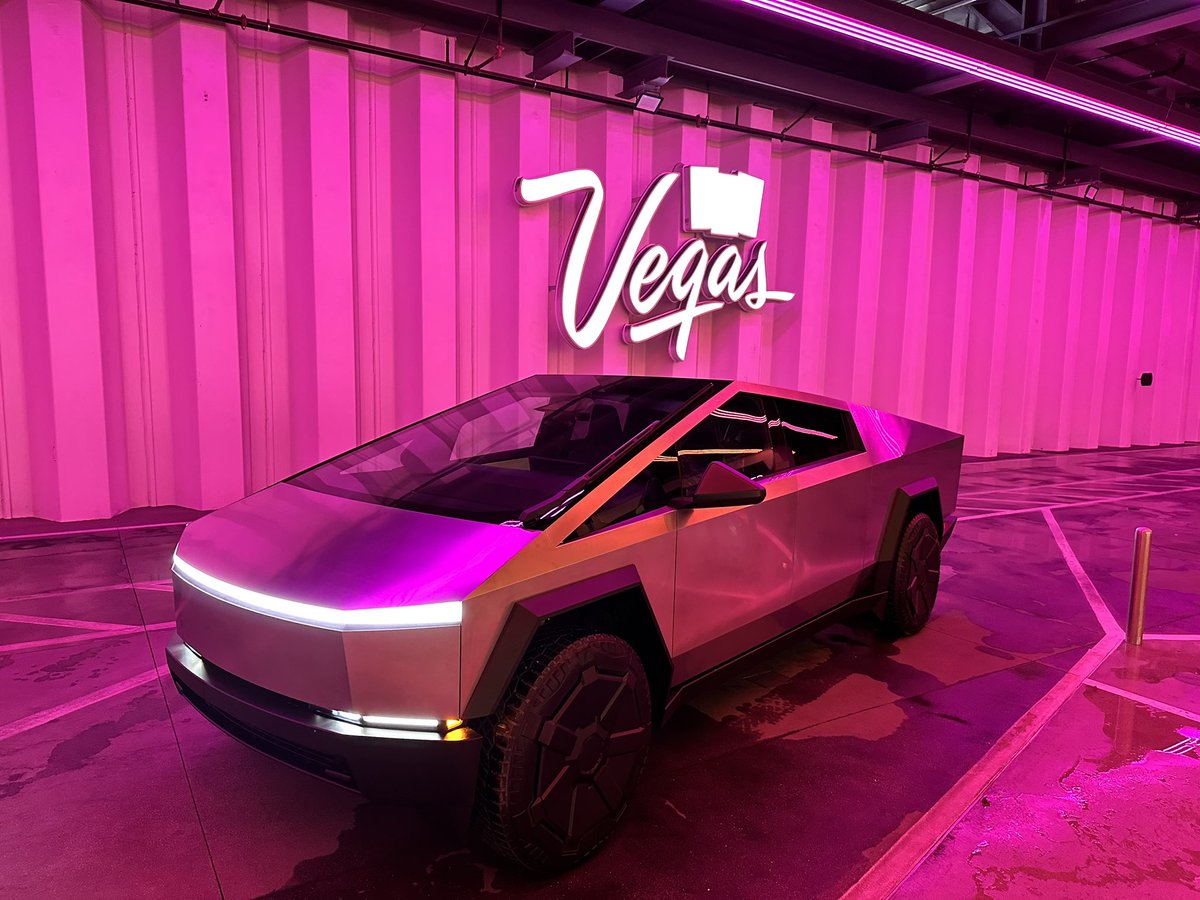 Cybertruck in Vegas Loop