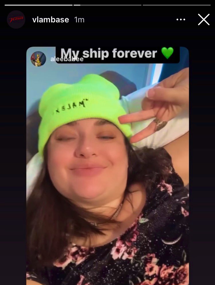 aleebabee's tweet photo. Fun @ the art museum &amp; always repping my ship. #malexforever #vlambase 💚 https://t.co/tq7e4uoYNb