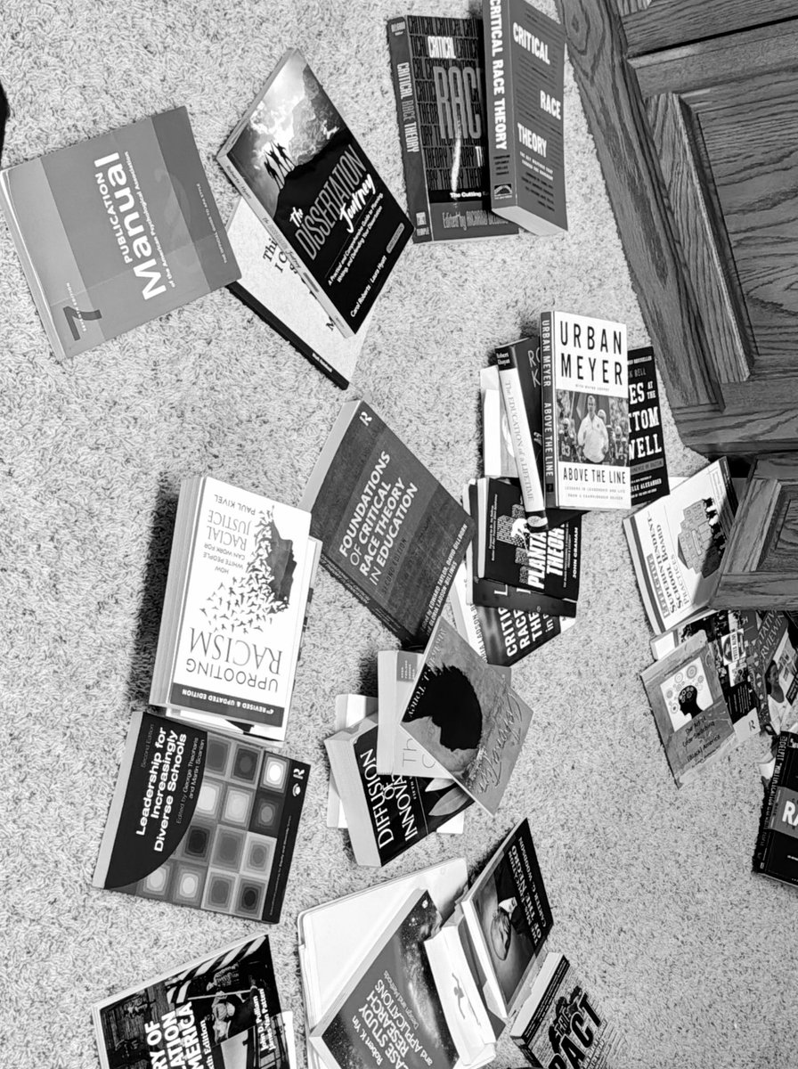 bjcheeks1's tweet image. Anyone understand… #WritingBlackness