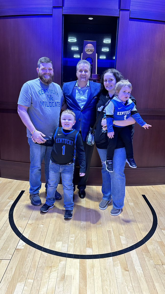 CoachCalArk's tweet photo. Was great having the McGuire family at the game tonight! Michael, Mollie, Easton and Lynlee - you’re always welcome at Rupp!! https://t.co/XLKoPjAki5