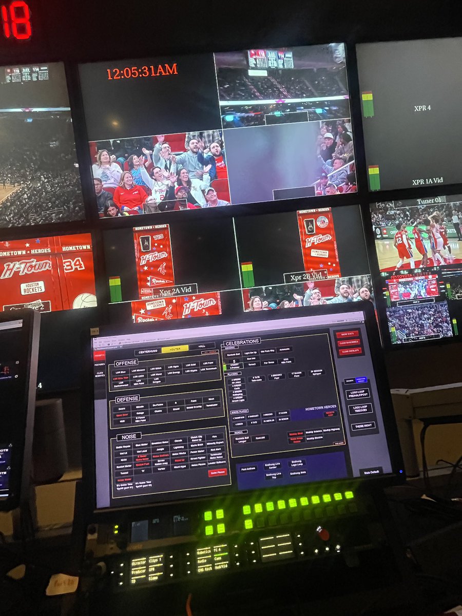 OrangeStudios12's tweet photo. @TheNickel @saeidhalvaeian Event#145 of 2023 🏀🚀
Working noise prompts for the #Rockets vs #BrotherlyLove 
For in-house board show. Dre and Joe to my left instead of my right! https://t.co/ML1s8kTaxV
